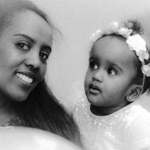 Meet your Posher, Asmaita